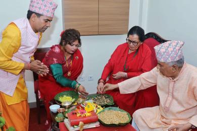 राष्ट्रपति पौडेलले शीतलनिवासमा राखे जमरा